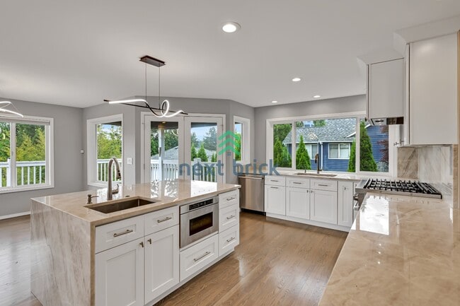 Building Photo - Beautiful home with 4 beds, 3.5 baths for rent