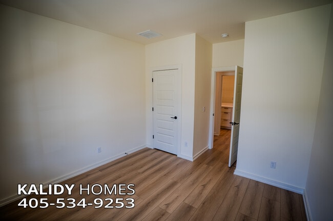Building Photo - 1754 Kalidy Dr