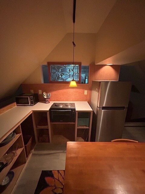 Building Photo - 291 Corning Dr