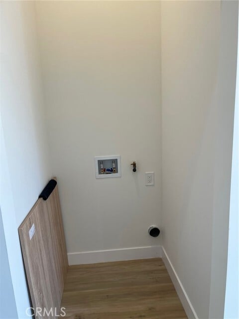 Building Photo - 566 Wamblee Ln