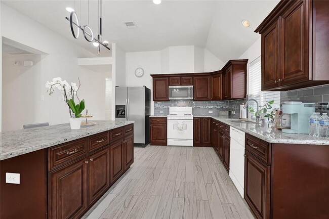 Building Photo - 10823 Coral Garden Ln
