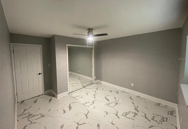 Building Photo - 1108 Cuerno St