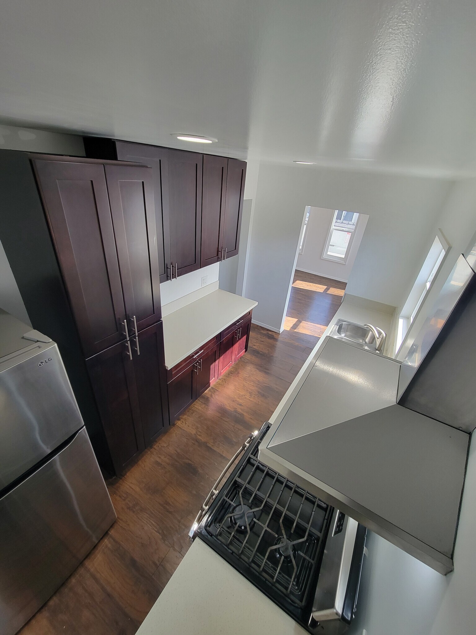 Building Photo - 7611 Seville Ave