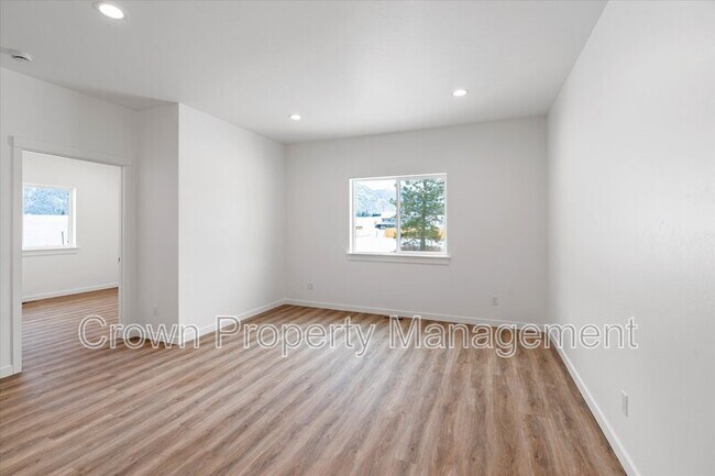 Building Photo - 133 Bench Run