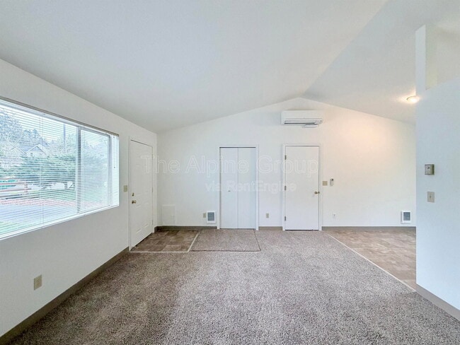 Building Photo - 8991 SW Herb Way