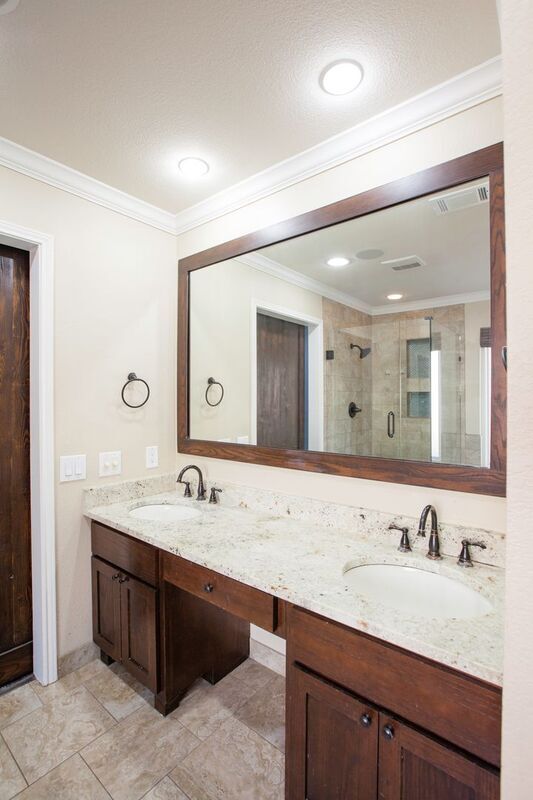 Building Photo - 3103 Creekwood Dr