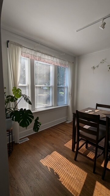 Building Photo - 4419 N Kildare Ave