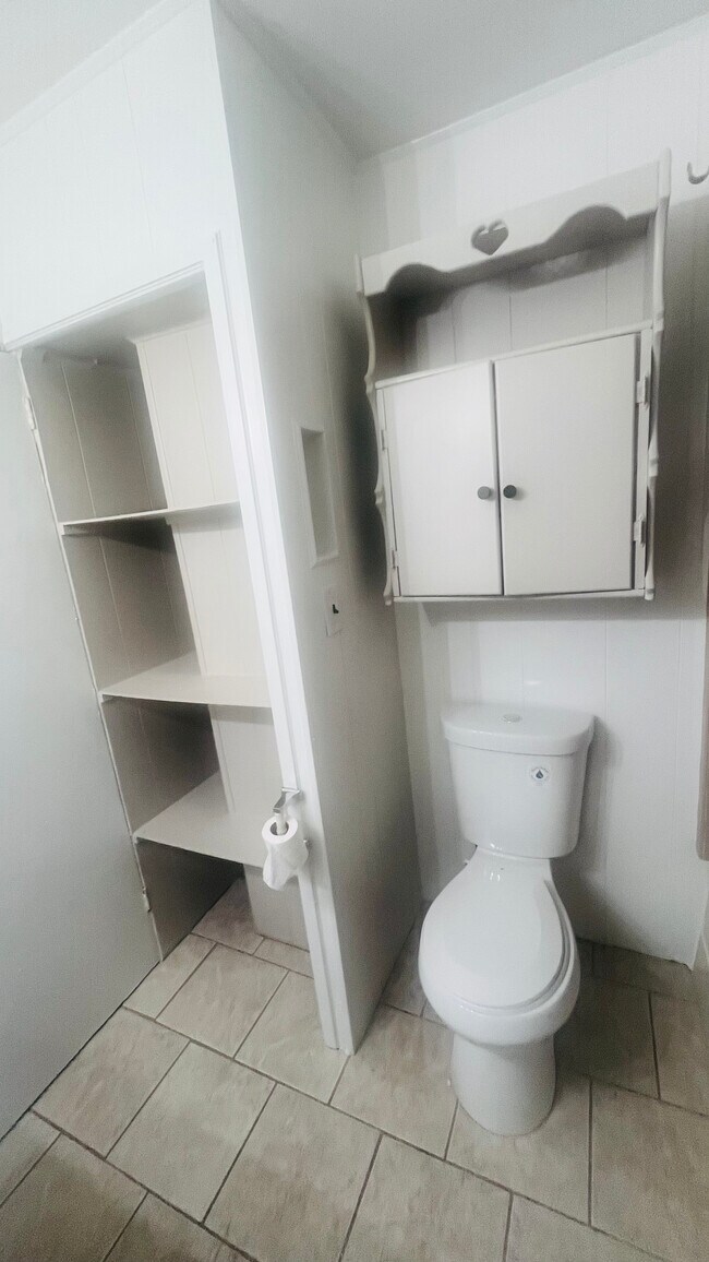 Building Photo - 602 Railroad Ave