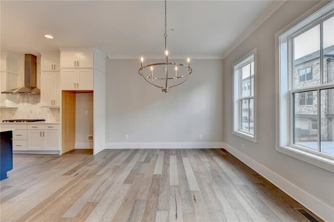 Building Photo - 375 Chiswick Cir