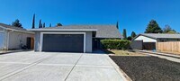 Building Photo - 132 Hyannis Ct