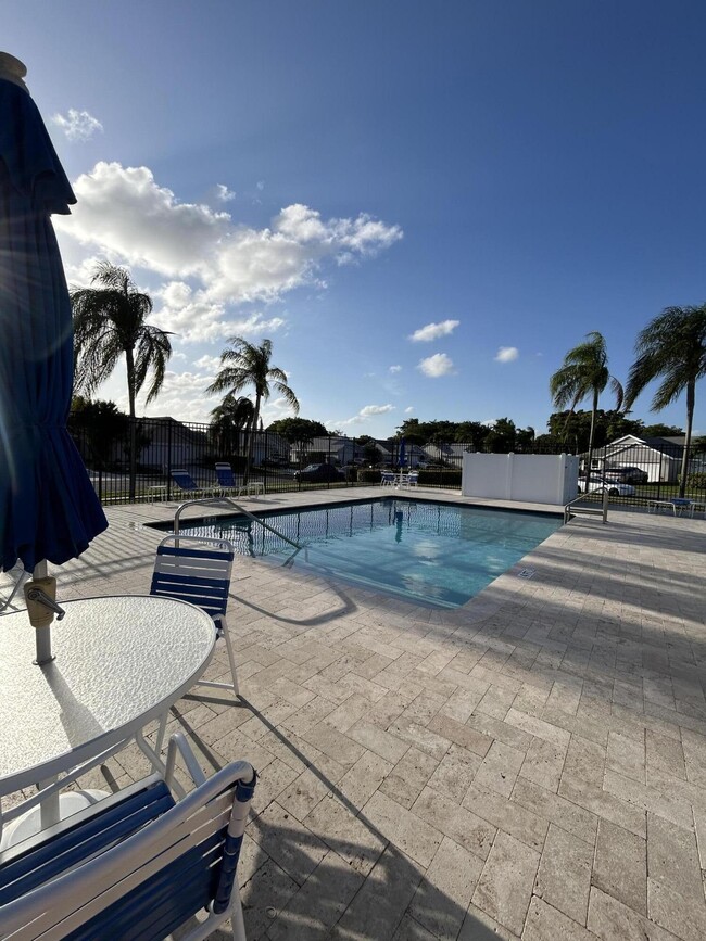 Building Photo - 53 Heather Cove Dr
