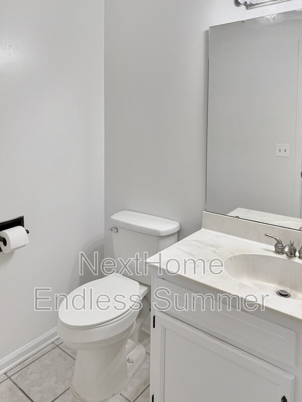 Building Photo - 10879 Cabbage Pond Ct