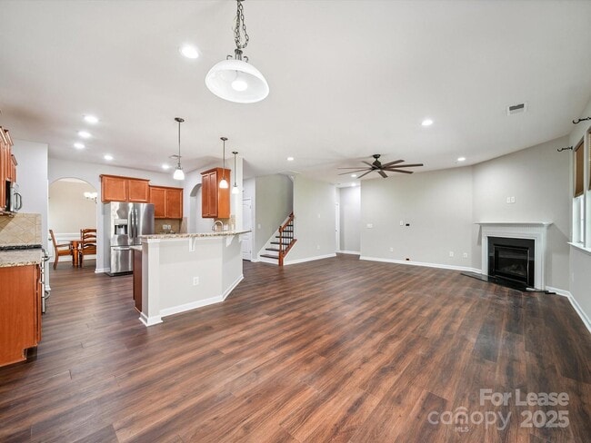 Building Photo - 10327 Rutledge Ridge Dr NW