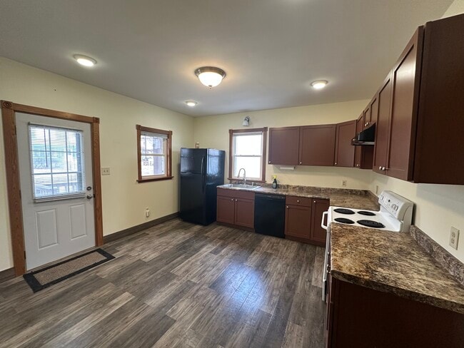 Building Photo - 200 Arcadian Ave