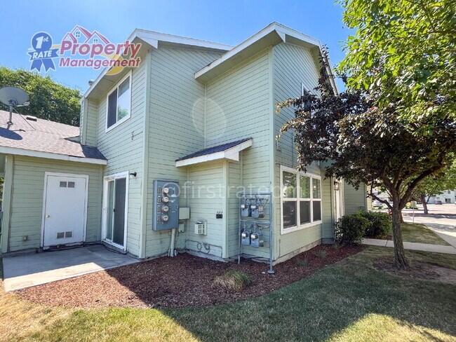 Building Photo - 5940 W Port Pl