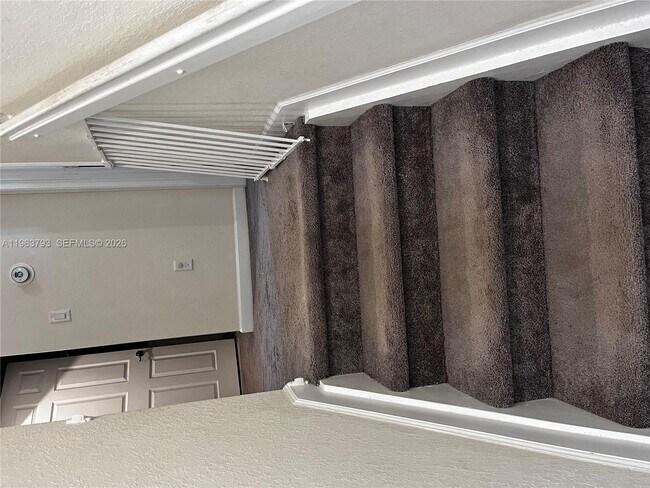 Building Photo - 3402 W 105th St