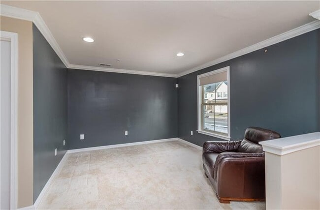Building Photo - 424 Fairmont Dr
