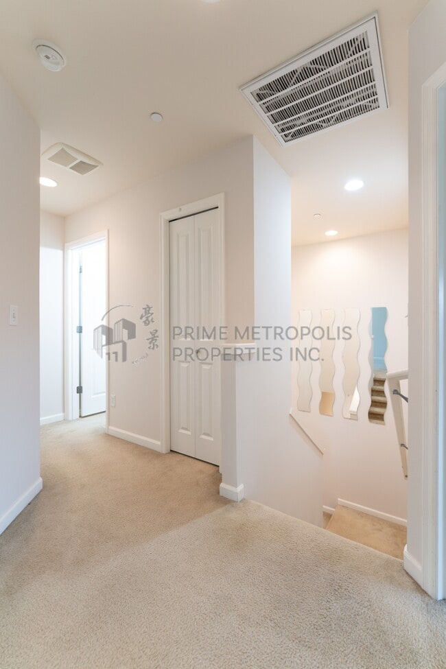 Building Photo - 8322 137th Ct NE