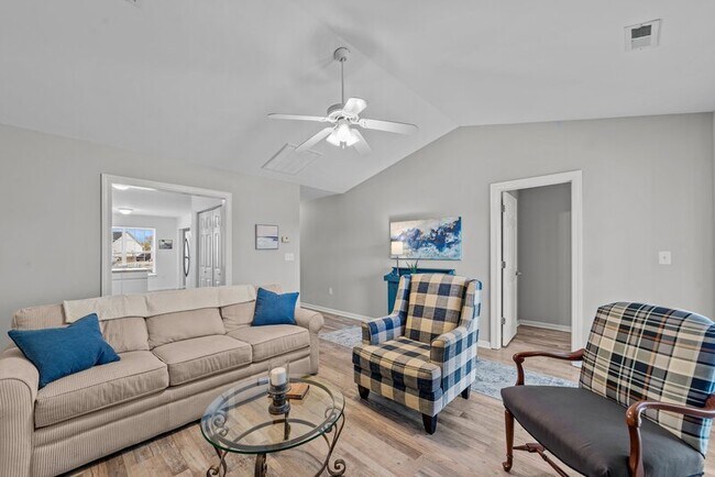 Building Photo - 2150 Oak Bend Dr