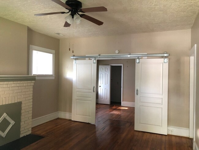 Building Photo - 1003 Peachtree St