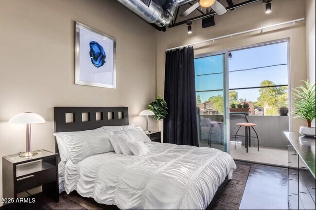 Building Photo - 7020 E 1st Ave