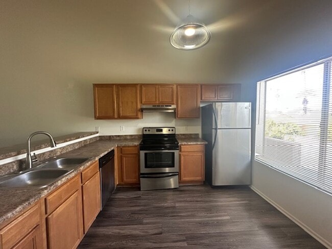 Primary Photo - 1 bedroom with loft - or 2nd bedroom - w/d...