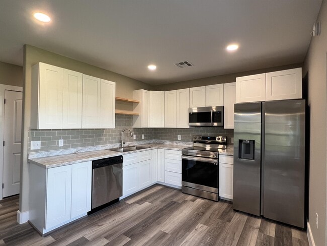 Building Photo - 14500 Old Troy Rd