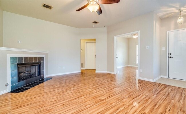 Building Photo - 2901 Rainy River Dr