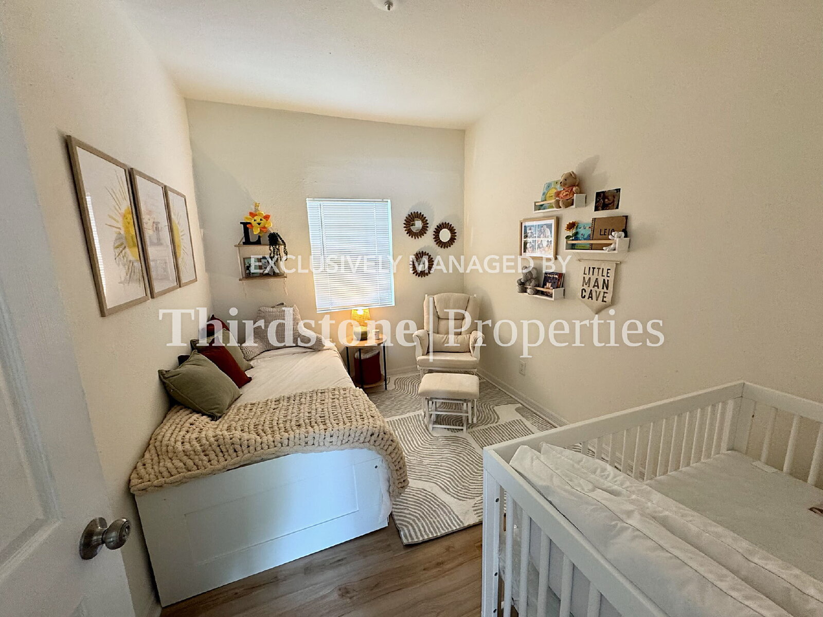 Building Photo - 672 Chestnut St