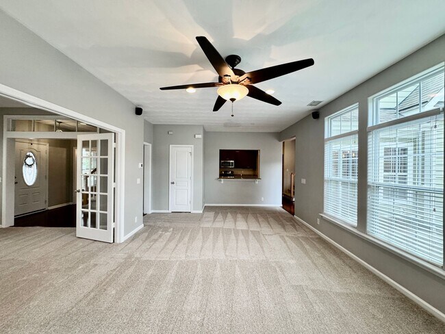 Building Photo - 5 Bedroom Ready NOW! Pet Friendly, Community Pool, Clubhouse, Fitness Center, Kayak Launch, Playg...