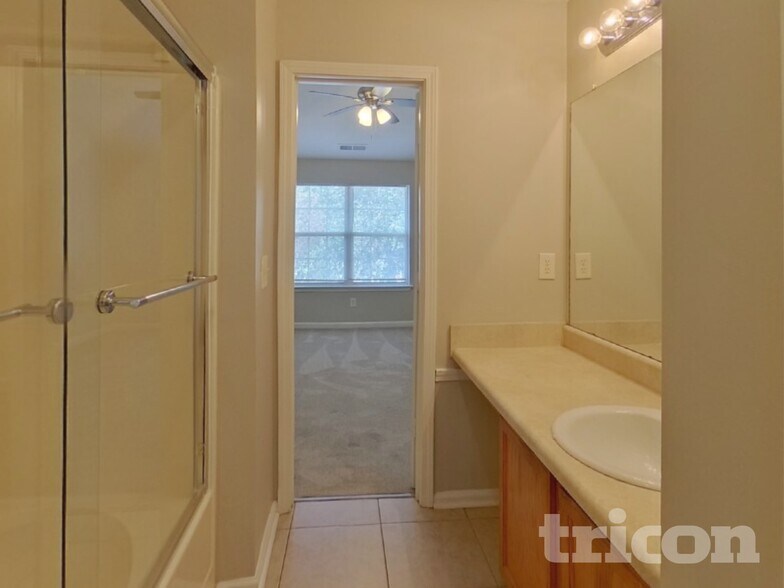 Building Photo - 1047 Winterglen Way