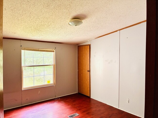 Building Photo - 4695 Co Rd 1488