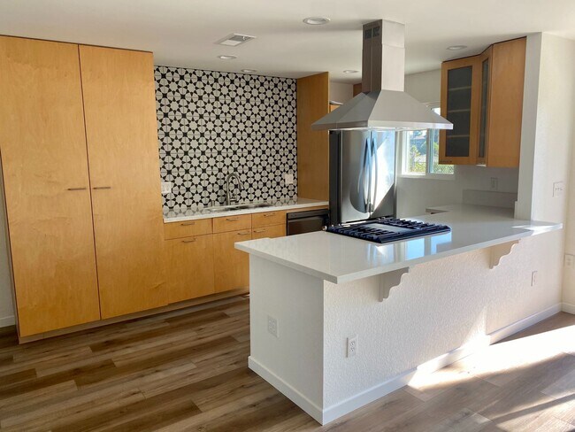 Building Photo - Carr Dr