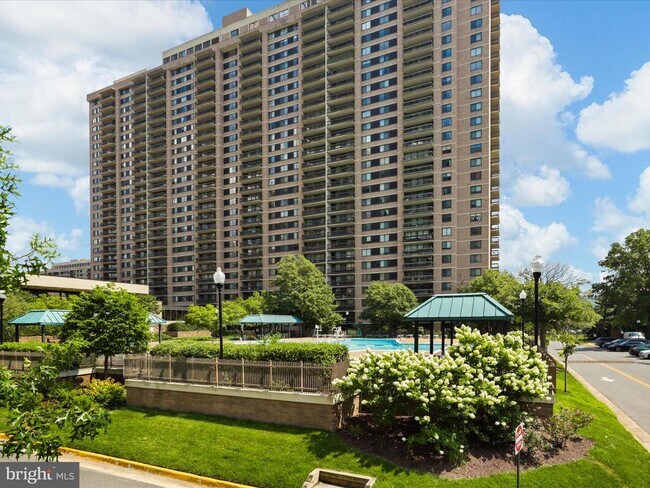 Building Photo - 5505 Seminary Rd