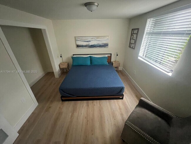 Building Photo - 1244 NW 32nd St