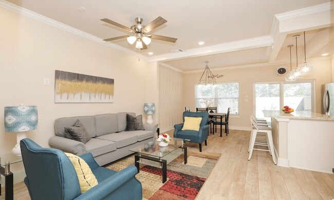 Building Photo - 3535 Mt Pleasant St