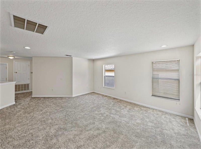 Building Photo - 143 Alfani St
