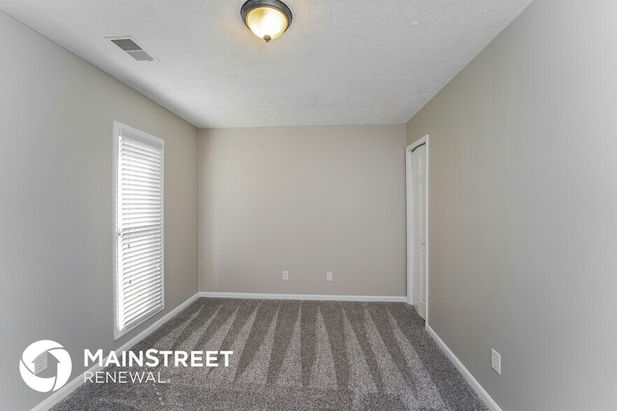 Building Photo - 7710 Dominique Dr