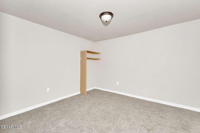 Building Photo - 8827 Mt Elbert Dr