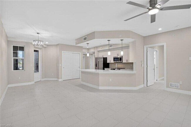 Building Photo - 286 Indies Dr E