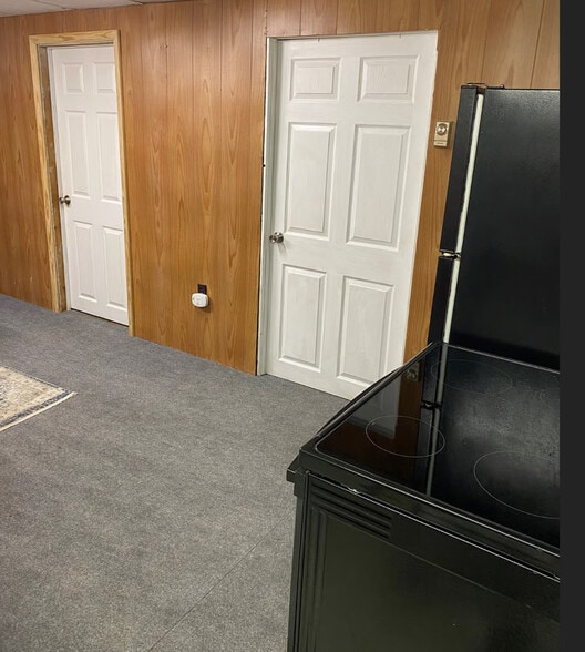 Building Photo - 1414 3rd Ave