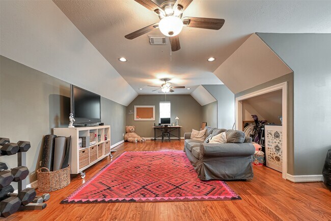 Building Photo - 32515 Westminster Dr
