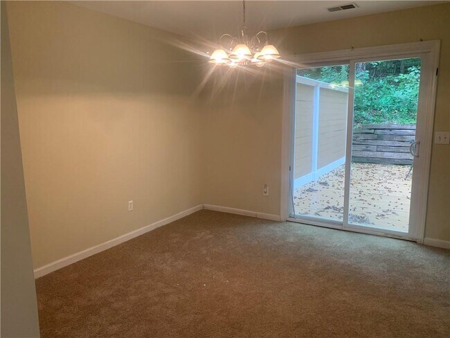 Building Photo - 1652 Grist Mill Dr