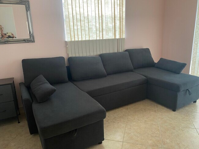 Building Photo - 809 Normandy Trail