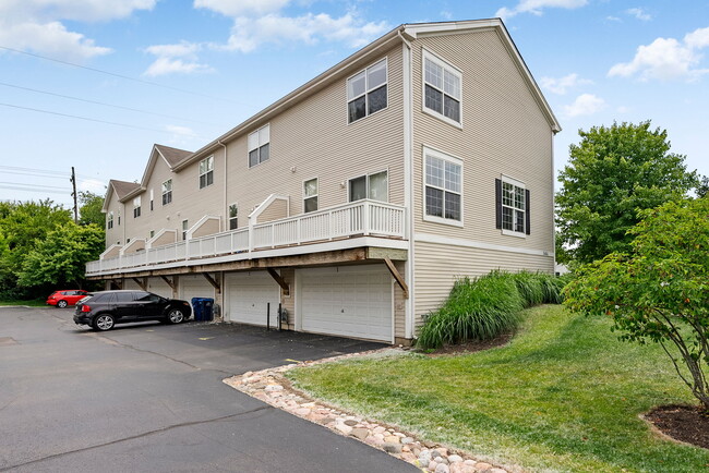 Building Photo - 1464 Cambria Dr