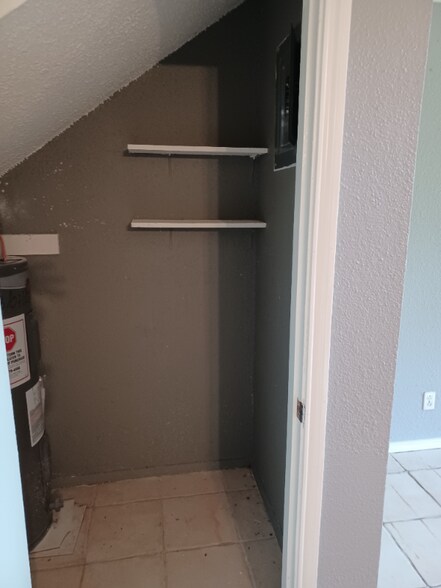 Building Photo - 307 Bolivar Ave