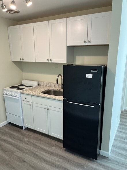 Building Photo - 5630 Macey Ave