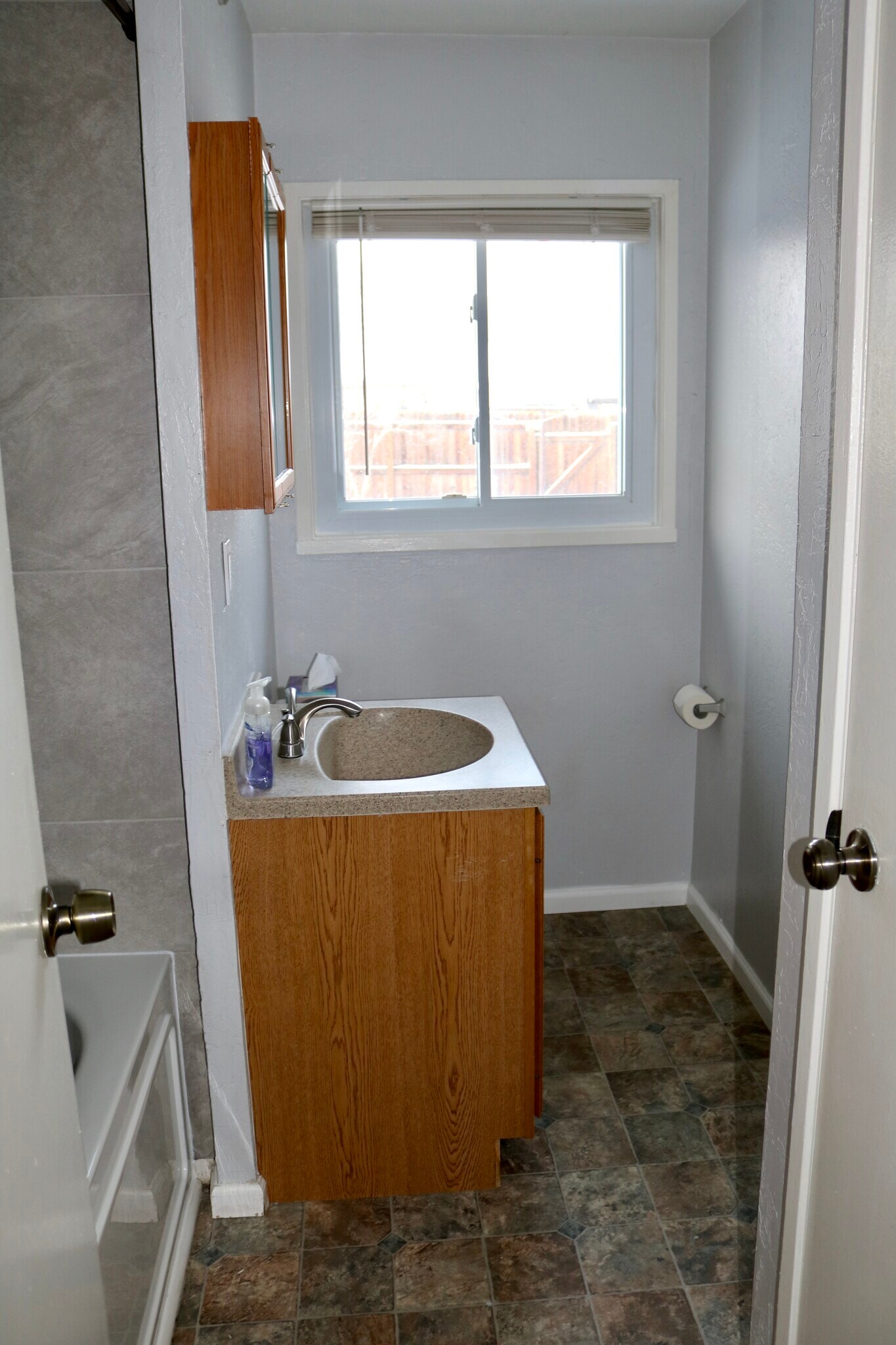 Building Photo - 1136 Florence Ave