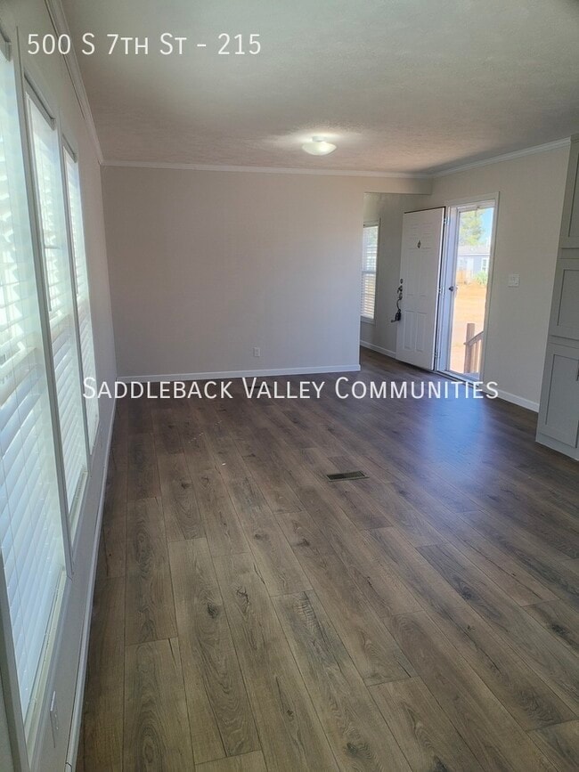 Building Photo - 500 S 7th St