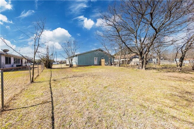 Building Photo - 2604 S Bagdad Rd